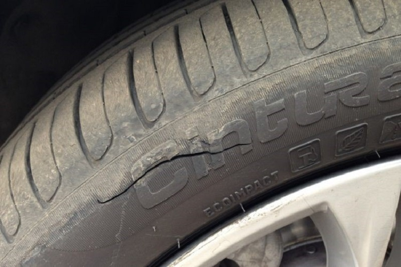 Какие повреждения шин можно ремонтировать, а какие нет