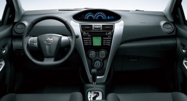 Российские дилерские центры приступили к реализации новых Toyota Vios