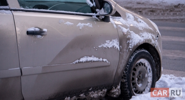 Чем защитить лакокрасочное покрытие кузова автомобиля в зимнее время