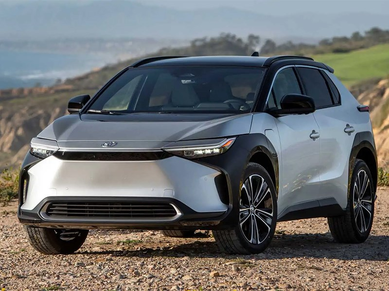 В Toyota считают, что электромобили переоценивают