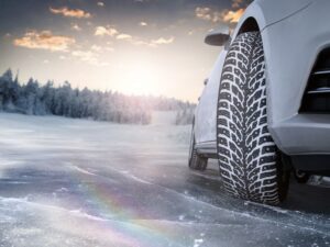Зимние шины: виды, характеристики и особенности выбора