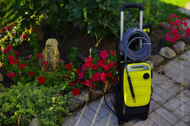 Личный опыт: автомобильная мойка высокого давления Karcher K7 Compact. Все плюсы и минусы